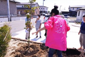 Tree of Sendaiプロジェクトの説明と記念植樹_2015_9-2